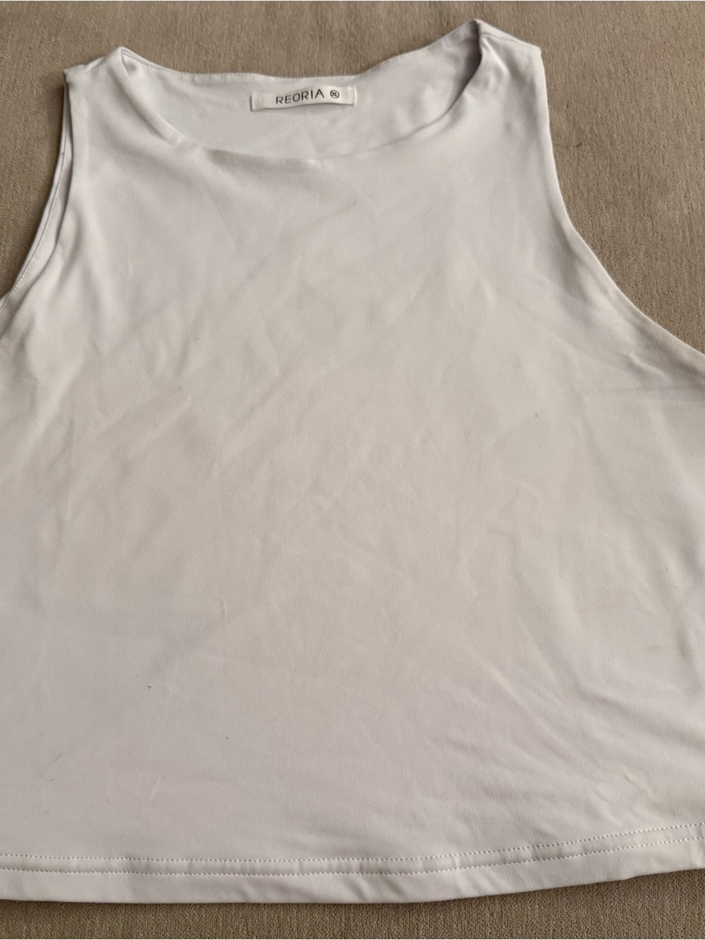 ReoRia White Crewneck Tank Top